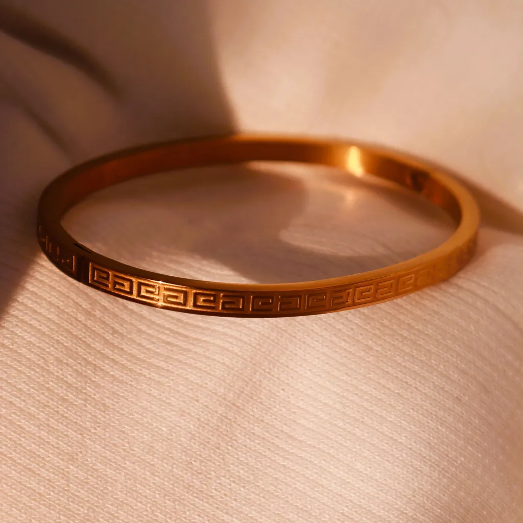 Braclet_Brass_engraved_1.webp